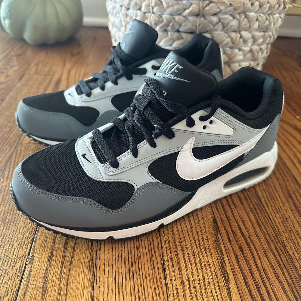 Nike Men’s Air Max Correlate Black